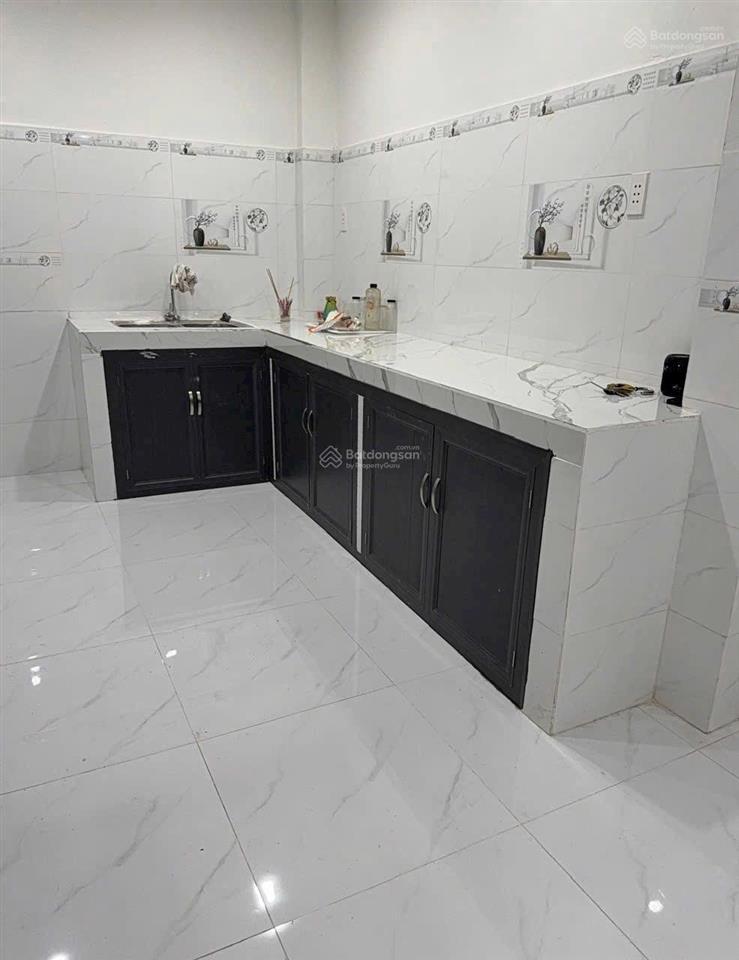 Nhà nc  đỗ tấn phong  4x10m nở hậu l  trệt lầu  3pn 2wc  13 triệu tl  gọi hằng 0906 656 ***