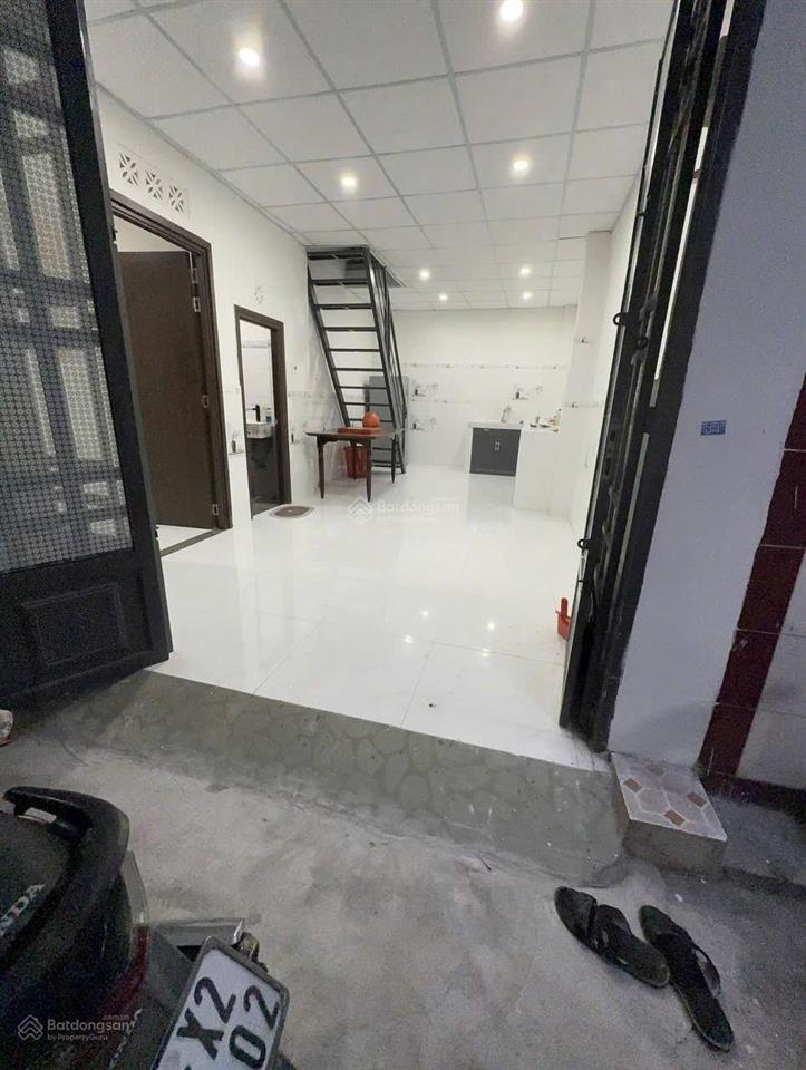 Nhà nc  đỗ tấn phong  4x10m nở hậu l  trệt lầu  3pn 2wc  13 triệu tl  gọi hằng 0906 656 ***