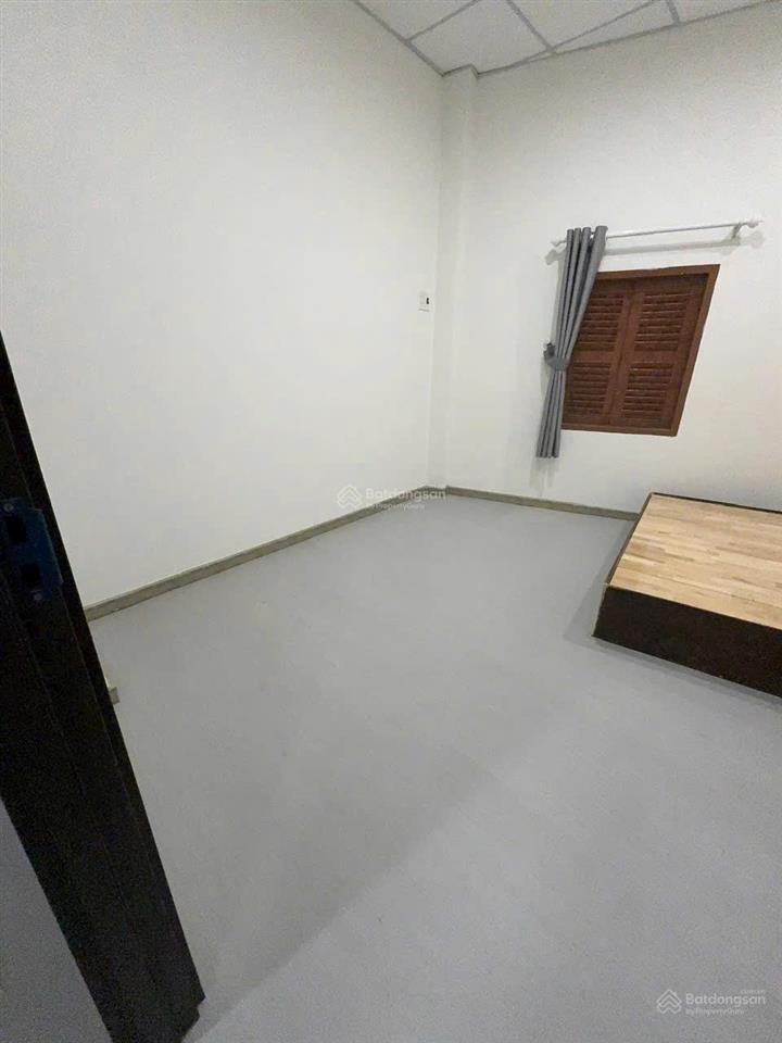 Nhà nc  đỗ tấn phong  4x10m nở hậu l  trệt lầu  3pn 2wc  13 triệu tl  gọi hằng 0906 656 ***