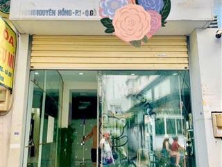 Nhà mặt tiền  nguyên hồng  3x13m  2pn 2wc  15 triệu tl  gọi hằng 0906 656 *** xem nhà