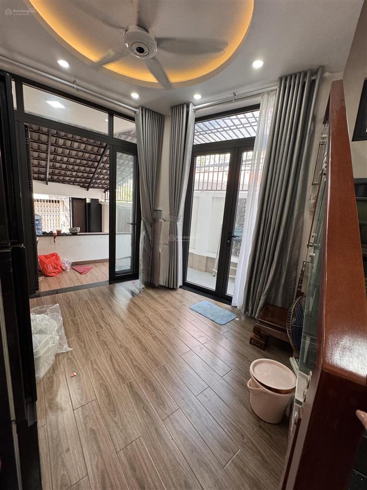 Nhà mới đẹp  phan tây hồ  4,2x10m  trệt 2 lầu sân thượng  3pn 3wc  15tr tl  hằng 0906 656 ***