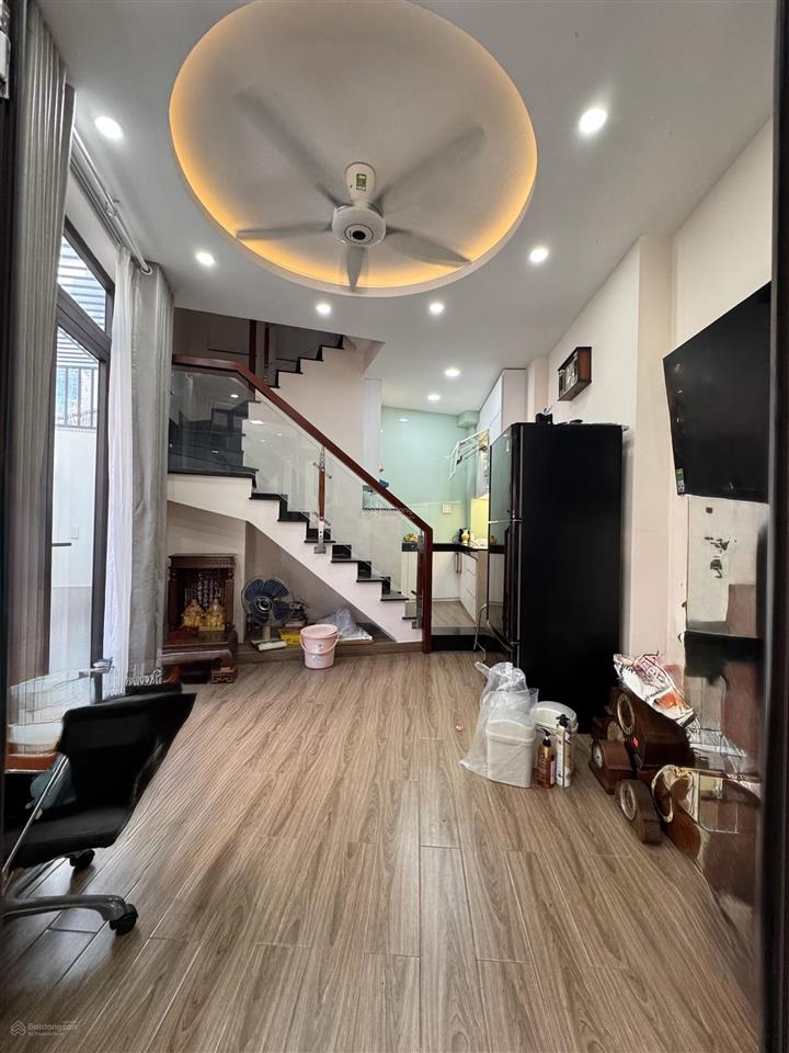 Nhà mới đẹp  phan tây hồ  4,2x10m  trệt 2 lầu sân thượng  3pn 3wc  15tr tl  hằng 0906 656 ***