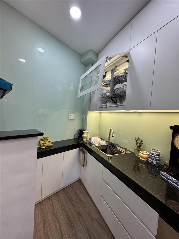Nhà mới đẹp  phan tây hồ  4,2x10m  trệt 2 lầu sân thượng  3pn 3wc  15tr tl  hằng 0906 656 ***