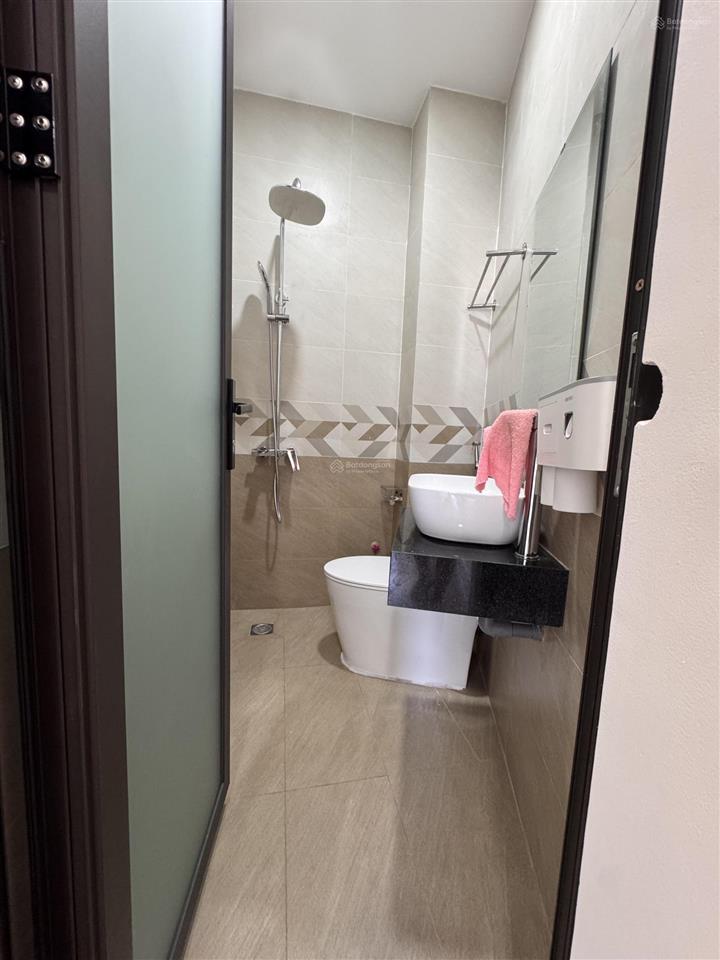 Nhà mới đẹp  phan tây hồ  4,2x10m  trệt 2 lầu sân thượng  3pn 3wc  15tr tl  hằng 0906 656 ***