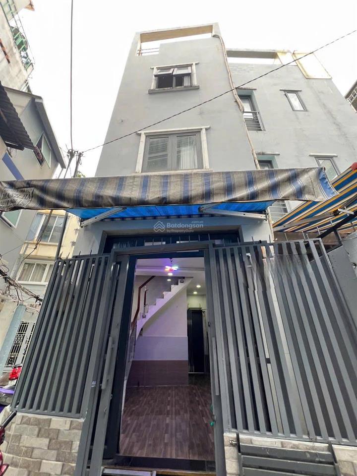 Nhà mới đẹp  phạm ngũ lão  3,2x7,5m  trệt 2 lầu có sân thượng chill  2pn 3wc  15 triệu tl