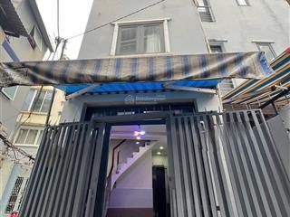 Nhà mới đẹp  phạm ngũ lão  3,2x7,5m  trệt 2 lầu có sân thượng chill  2pn 3wc  15 triệu tl