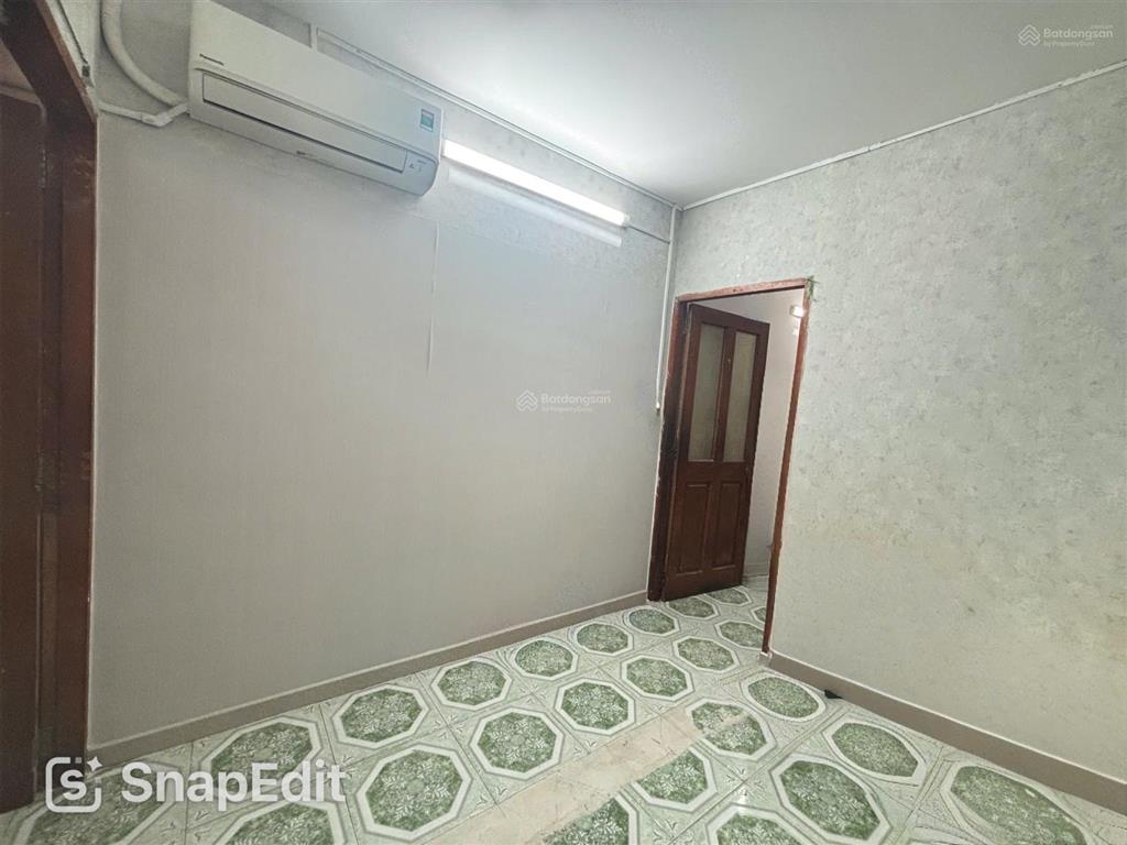Nhà nc  bạch đằng  3x11m  trệt 2 lầu  4pn 2wc  13 triệu tl  gọi hằng 0906 656 *** xem nhà
