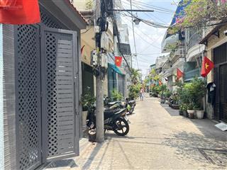 Nhà nc  bạch đằng  3x11m  trệt 2 lầu  4pn 2wc  13 triệu tl  gọi hằng 0906 656 *** xem nhà