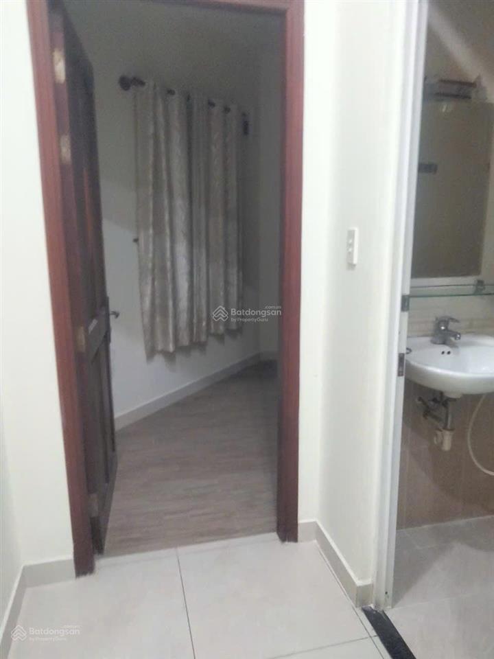 Nhà căn góc  hxh  hoàng hoa thám  4x12m  trệt 2 lầu  4pn 3wc  22 triệu tl  hằng 0906 656 ***