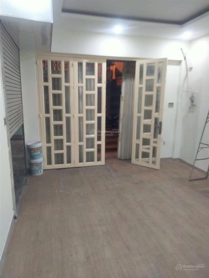 Nhà căn góc  hxh  hoàng hoa thám  4x12m  trệt 2 lầu  4pn 3wc  22 triệu tl  hằng 0906 656 ***