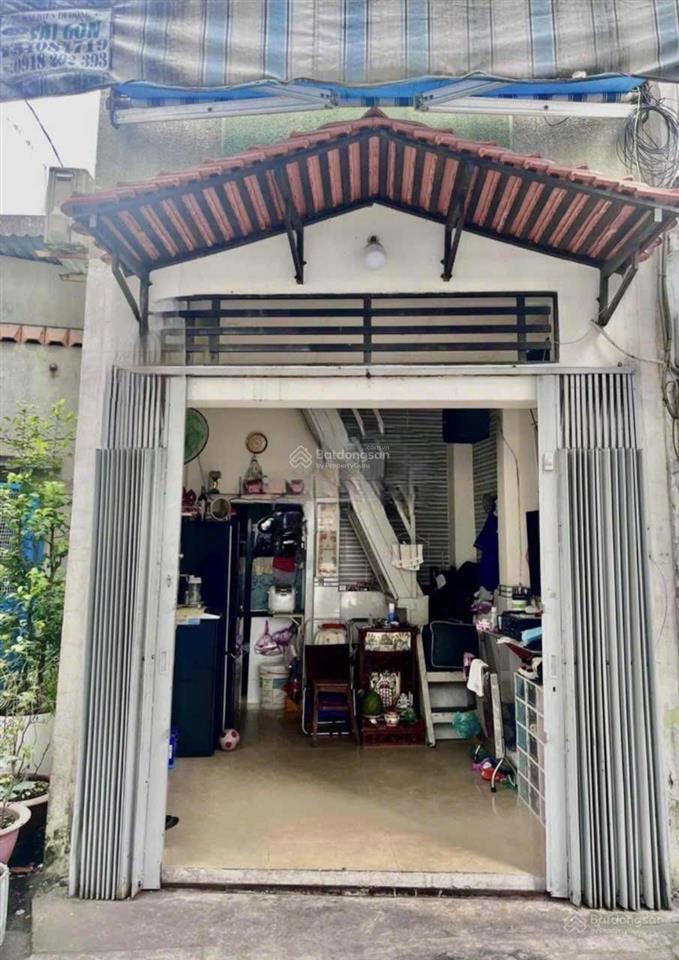 Nhà hxh  đoàn thị điểm  3x6m  trệt 2 lầu  2pn 3wc  9 triệu tl  hằng 0906 656 *** xem nhà ngay