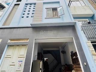 Nhà nc  đoàn thị điểm  3x6m  trệt 2 lầu sân thượng  2pn 3wc  11 triệu tl  hằng 0906 656 ***