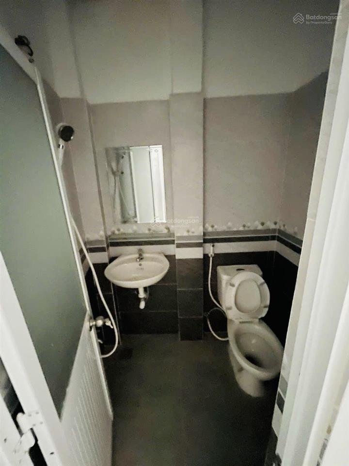 Nhà nc nhỏ xinh  mới sạch  chu văn an  4x4m  trệt gác  1pn 1wc  7 triệu tl  0906 656 ***