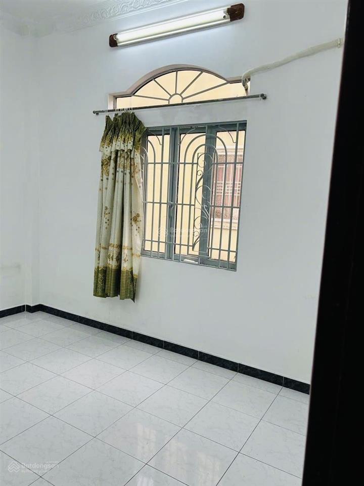 Nhà hxh  trần kế xương  7x15m  trệt lầu  2pn 2wc  23 triệu tl  xem ngay gọi hằng 0906 656 ***