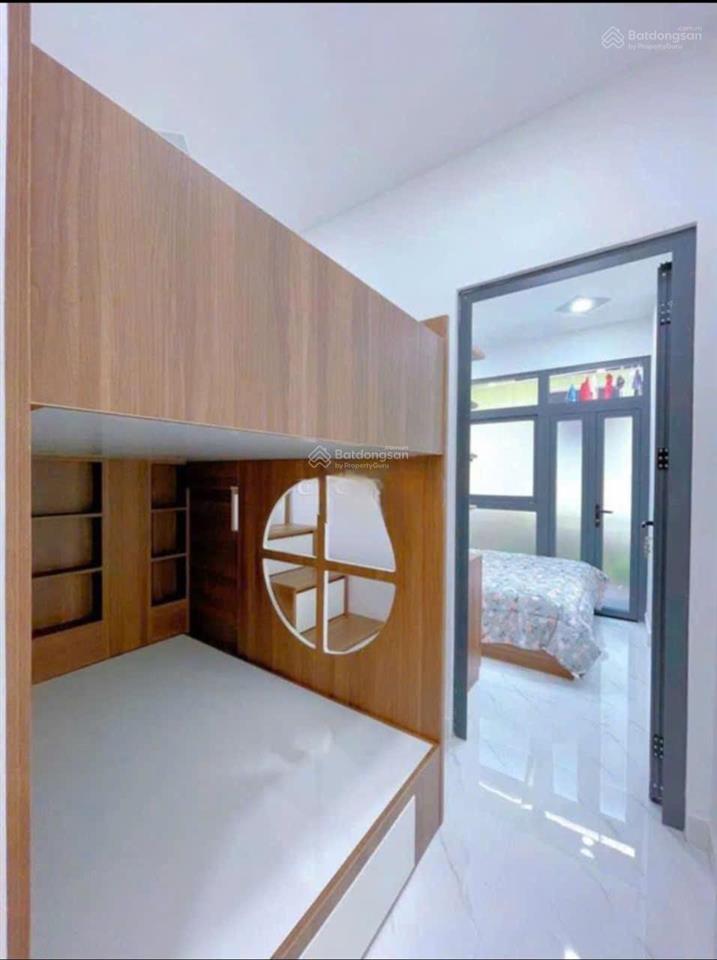 Nhà mới đẹp  full nội thất  trần khắc chân  3x9m  trệt lầu  2pn 2wc  12 triệu tl  0906 656 ***