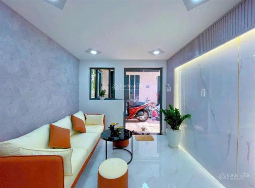 Nhà mới đẹp  full nội thất  trần khắc chân  3x9m  trệt lầu  2pn 2wc  12 triệu tl  0906 656 ***