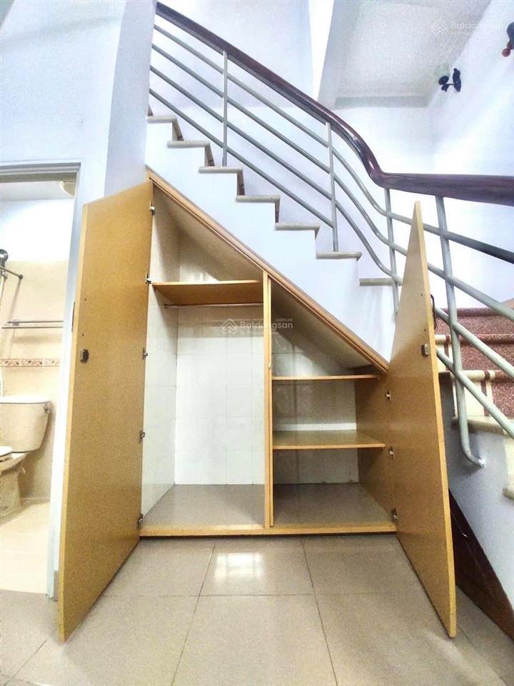 Nhà mới đẹp  hoàng văn thụ  5x11m  trệt lầu  1pn 2wc  9 triệu tl  hằng 0906 656 *** xem ngay