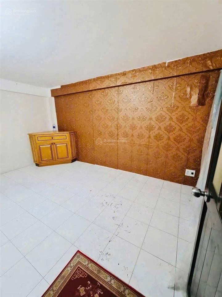 Nhà hxh  3pn 2wc  chỉ 10 triệu  nguyễn thượng hiền  4x8m  trệt lửng lầu  xem ngay 0906 656 ***