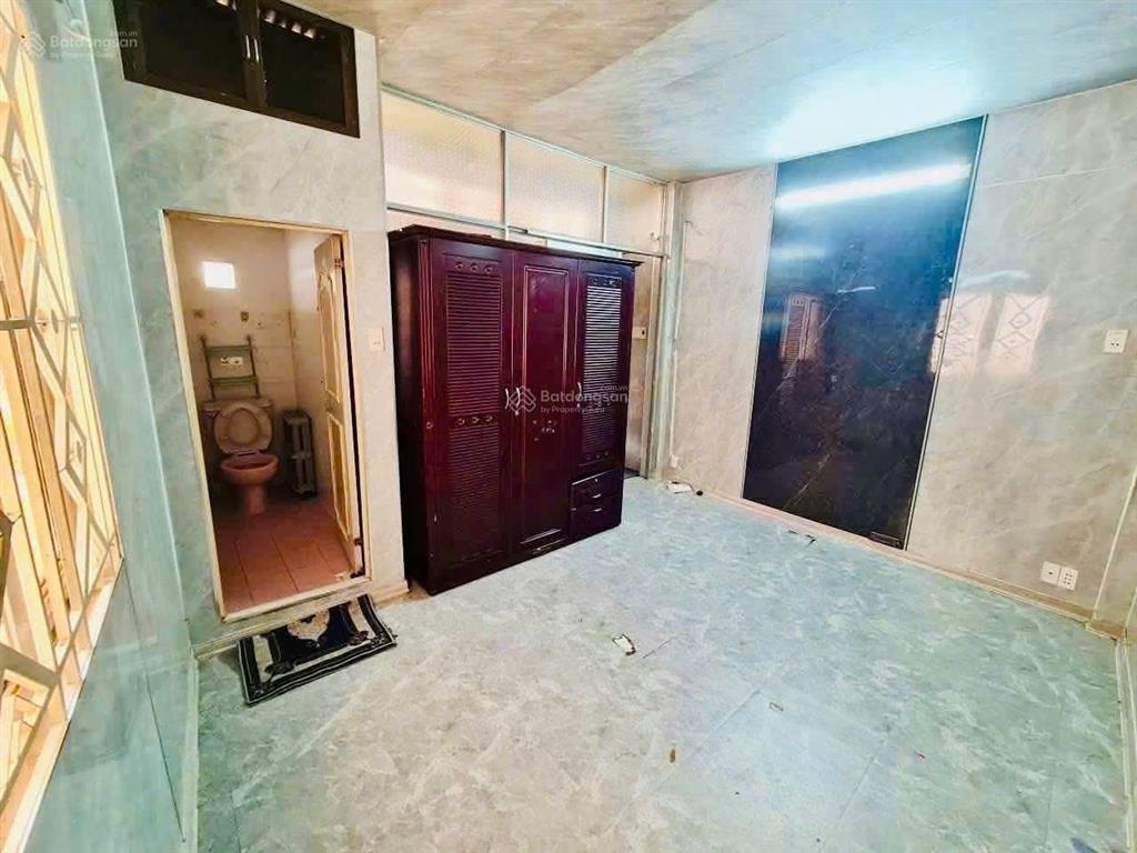 Nhà hxh  3pn 2wc  chỉ 10 triệu  nguyễn thượng hiền  4x8m  trệt lửng lầu  xem ngay 0906 656 ***