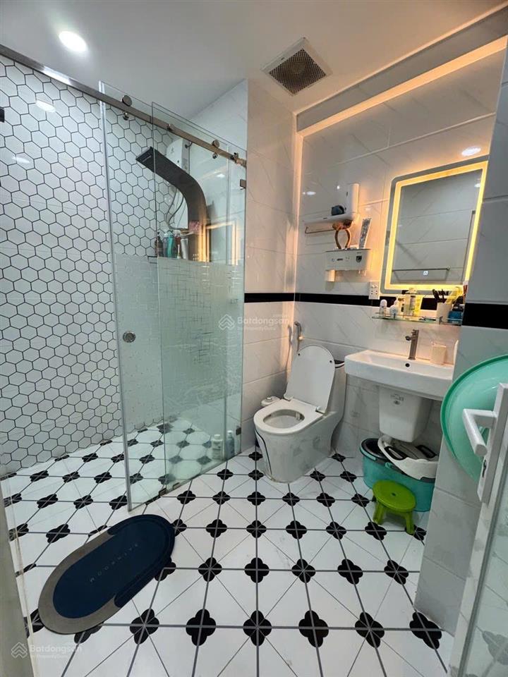 Bán căn hộ chung cư 1050  mặt tiền đường  có nội thất  62m2  2pn 1wc  1,98 tỷ  0906 656 ***