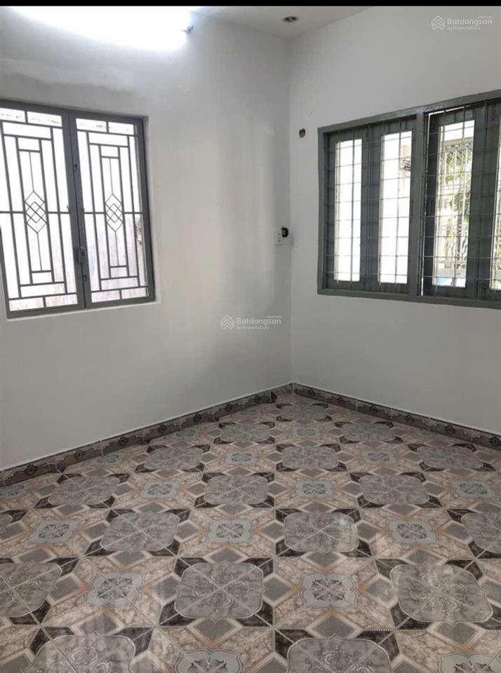 Nhà nc  bạch đằng  4x12m  trệt lầu  2pn 2wc  15 triệu tl  hằng 0906 656 *** xem nhà ngay