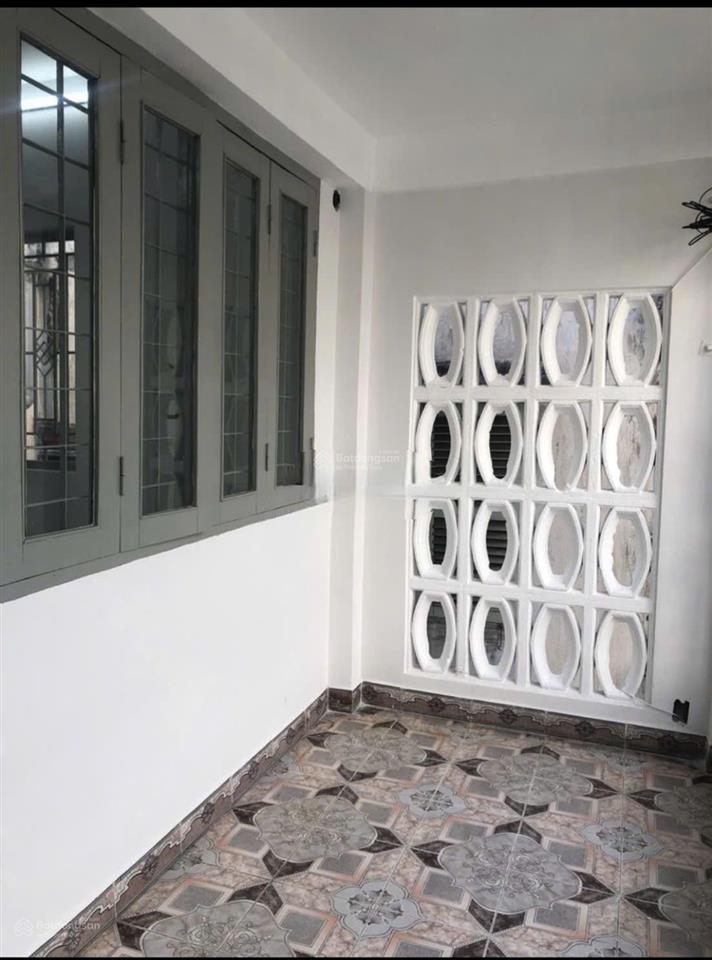 Nhà nc  bạch đằng  4x12m  trệt lầu  2pn 2wc  15 triệu tl  hằng 0906 656 *** xem nhà ngay