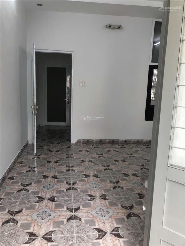 Nhà nc  bạch đằng  4x12m  trệt lầu  2pn 2wc  15 triệu tl  hằng 0906 656 *** xem nhà ngay