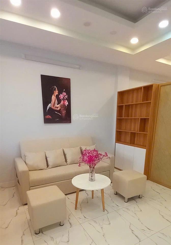 Căn hộ mới đẹp  full nội thất  trần quang diệu  45m2  1pn 1wc  10 triệu tl  hằng 0906 656 ***