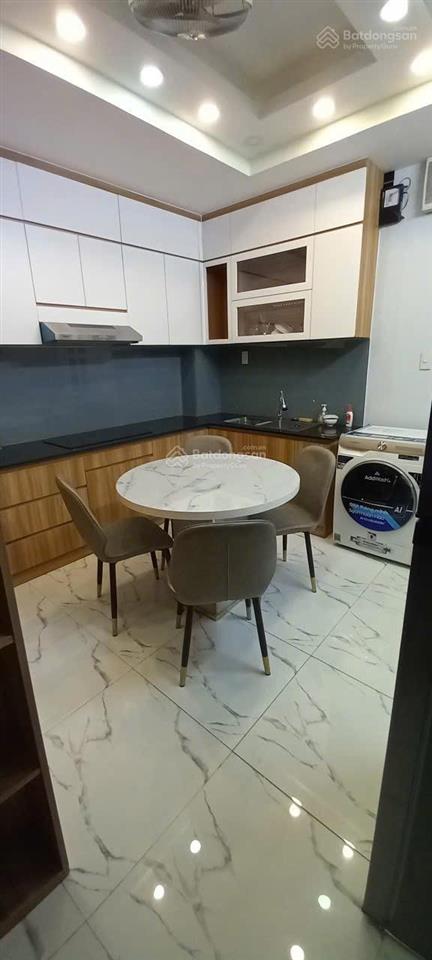 Căn hộ mới đẹp  full nội thất  trần quang diệu  45m2  1pn 1wc  10 triệu tl  hằng 0906 656 ***