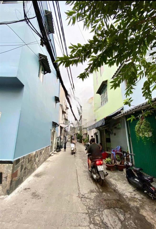 Nhà hxh thông  lê văn duyệt  2,6x11m  trệt 2 lầu  2pn 3wc  13 triệu tl  hằng 0906 656 ***