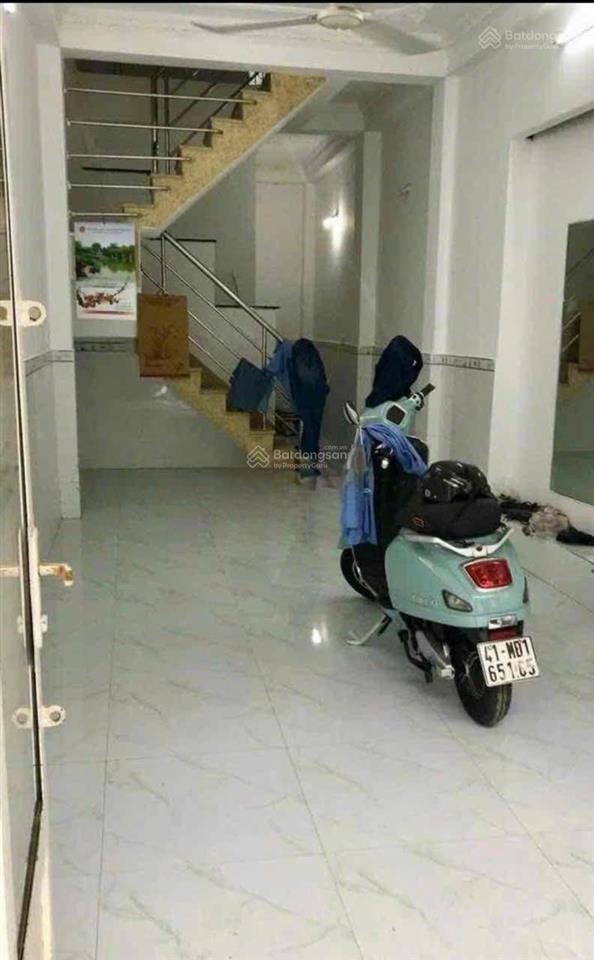 Nhà phan chu trinh  3,5x12m  trệt lầu  3pn 2wc  10 triệu tl  hằng 0906 656 *** xem nhà
