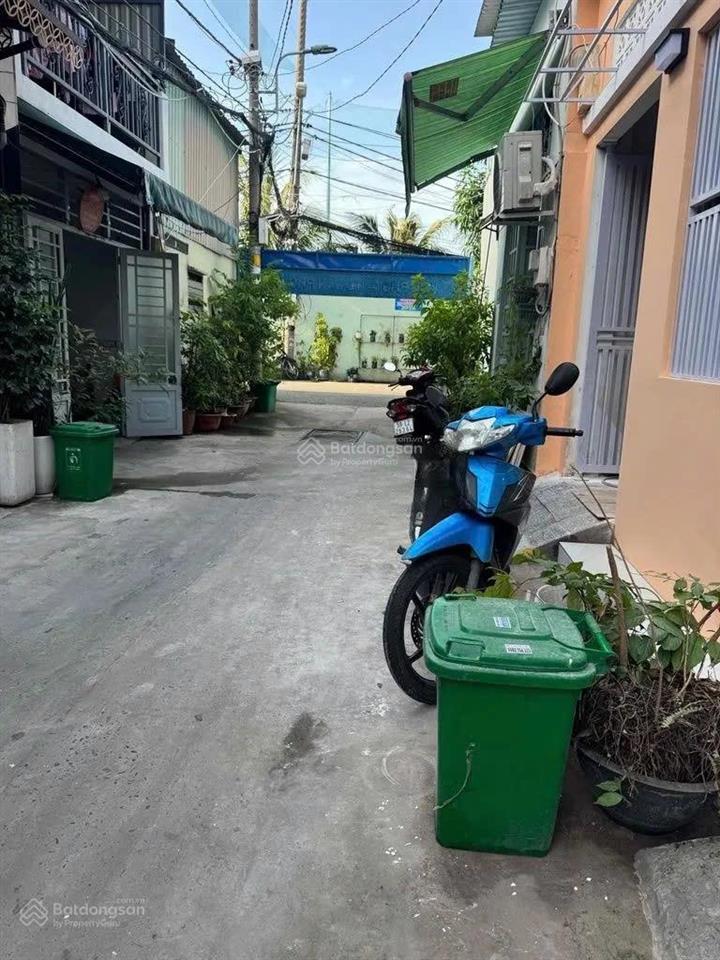 Nhà cấp 4  hxh  ngô tất tố  3,5x16m  1 trệt  1pn 1wc  có nội thất  10 triệu tl  0906 656 ***