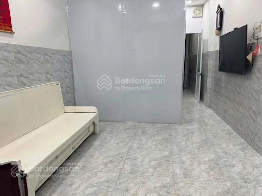 Nhà cấp 4  hxh  ngô tất tố  3,5x16m  1 trệt  1pn 1wc  có nội thất  10 triệu tl  0906 656 ***