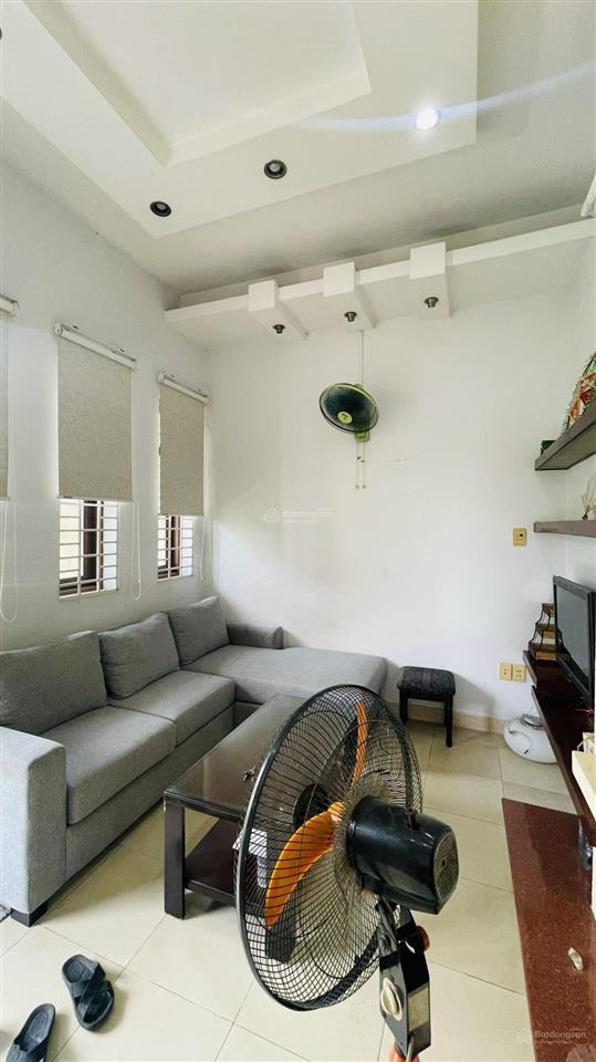 Căn hộ chung cư  full nội thất  đinh tiên hoàng  72m2  3pn 2wc  10,5 triệu tl  0906 656 ***