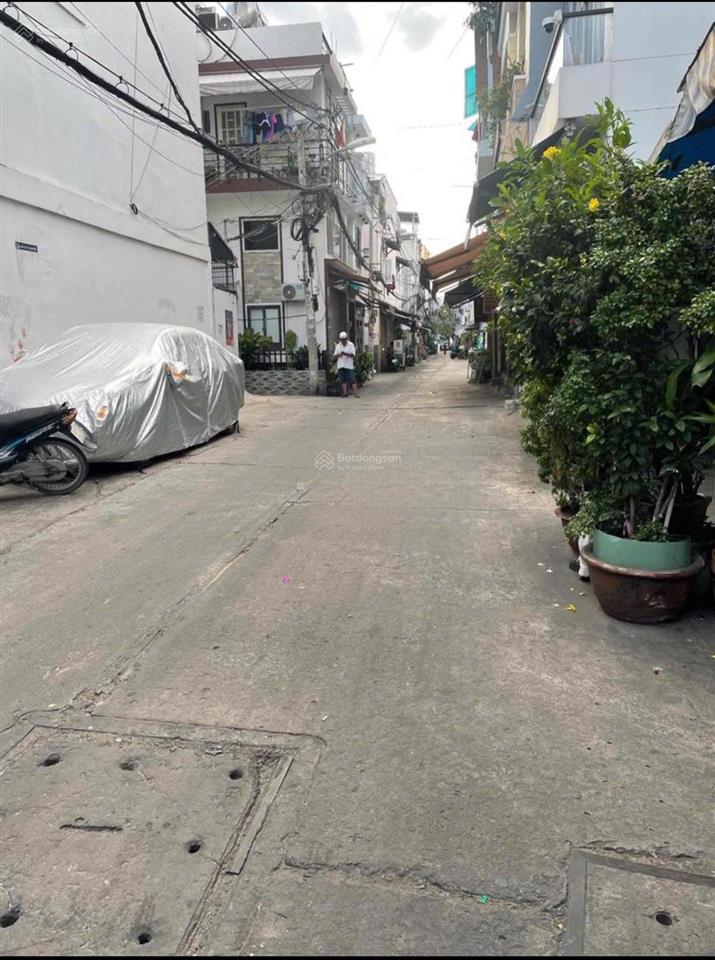 Nhà hxh  lê văn duyệt  3,6x18m  trệt lầu  3pn 1wc  13 triệu tl  hằng 0906 656 *** xem nhà