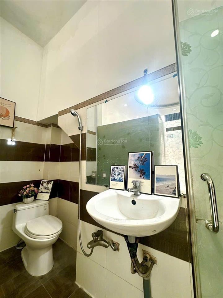 Nhà hxh mới đẹp  full nội thất  nguyễn xí  4x8m  trệt 3 lầu sân thượng  3pn 4wc  18 triệu tl