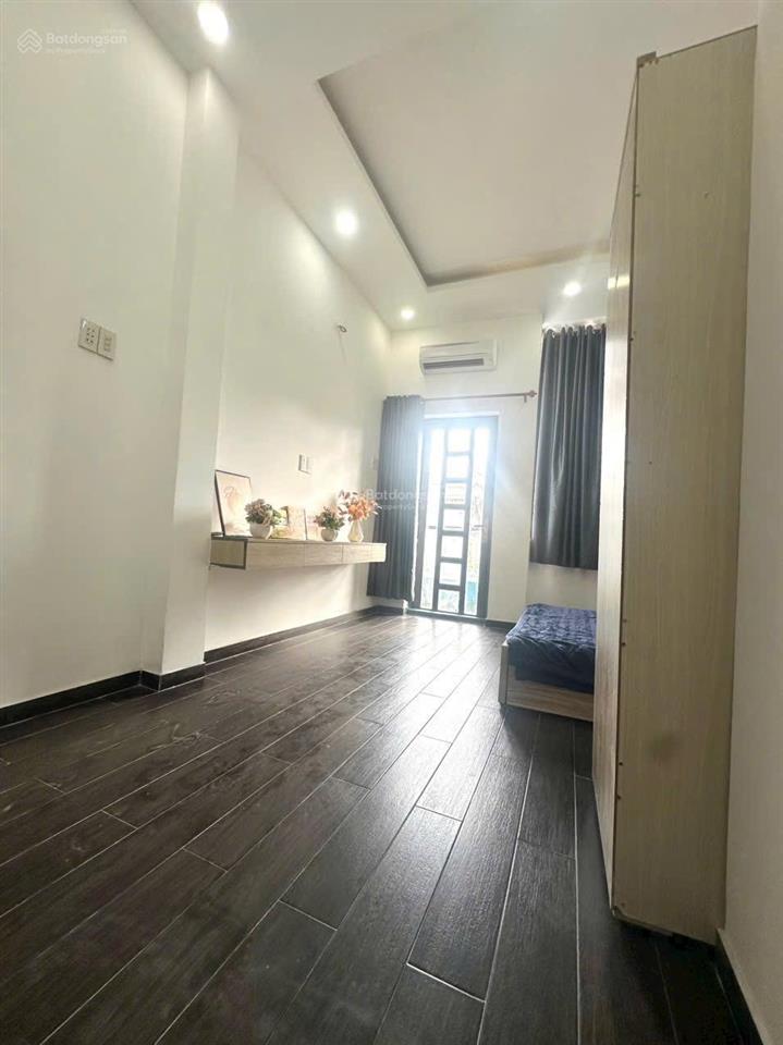 Nhà hxh mới đẹp  full nội thất  nguyễn xí  4x8m  trệt 3 lầu sân thượng  3pn 4wc  18 triệu tl