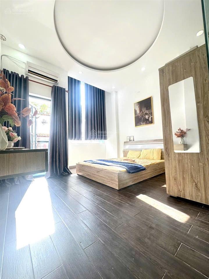 Nhà hxh mới đẹp  full nội thất  nguyễn xí  4x8m  trệt 3 lầu sân thượng  3pn 4wc  18 triệu tl
