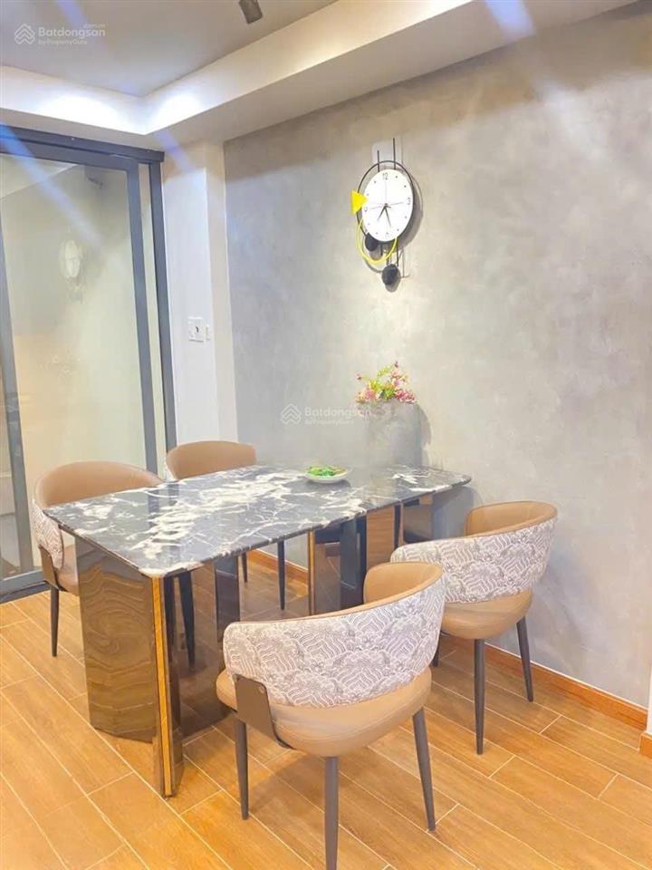 Nhà mới đẹp  full nội thất  hxh  hoàng văn thụ  4x7,5m  trệt lửng 2 lầu st 2pn 3wc 19,5tr tl