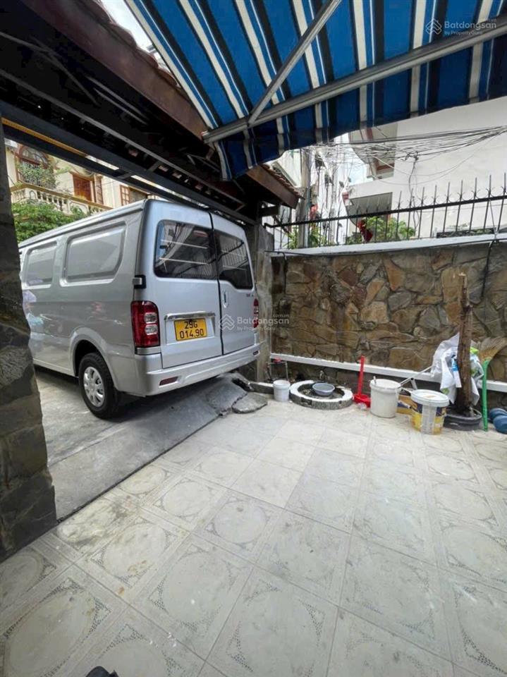 Nhà hxh  nơ trang long  5x16m  3pn 2wc  có sân thượng  16,5 triệu tl  gọi hằng 0906 656 ***