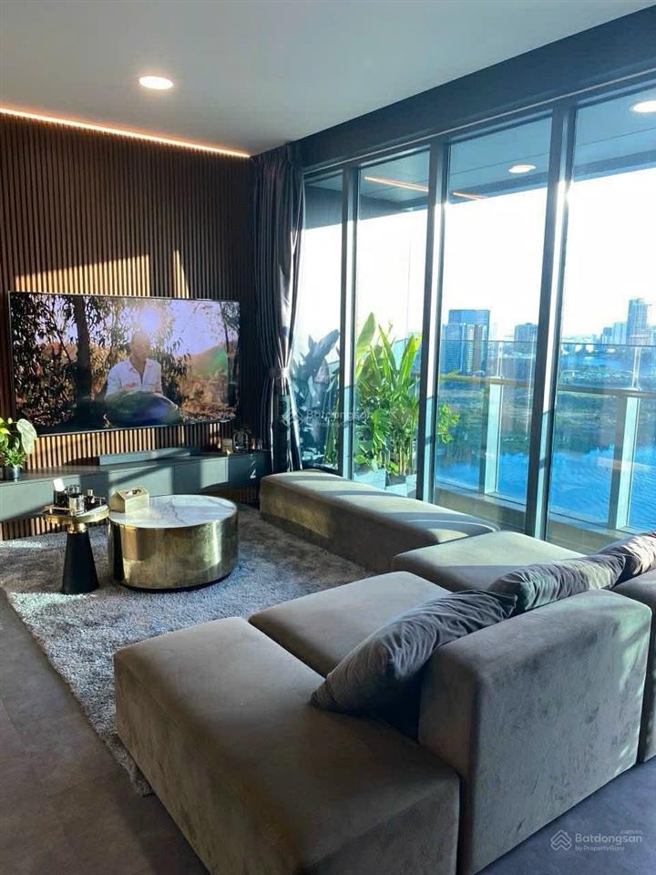 Bán căn hộ 2 pn view hoa hậu tại sunwah pearl hotline 0888 998 ***