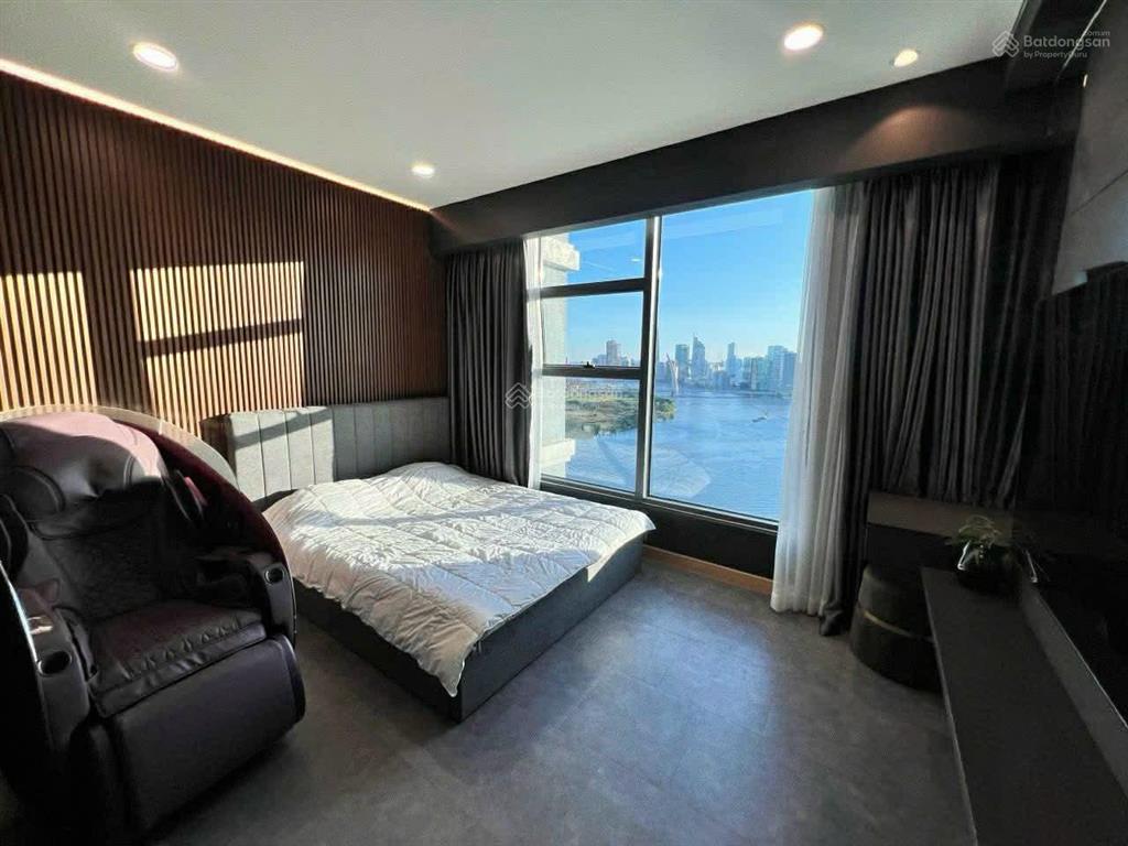 Bán căn hộ 2 pn view hoa hậu tại sunwah pearl hotline 0888 998 ***