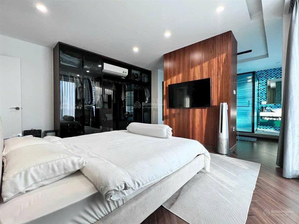 Bán căn hộ đặc biệt 2 pn view hoa hậu tại sunwah hotline 0888 998 ***
