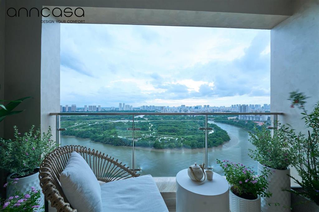 Bán riverside residence, block c, lầu cao  view trực diện sông. nhà mới 100% nội thất siêu xịn sò