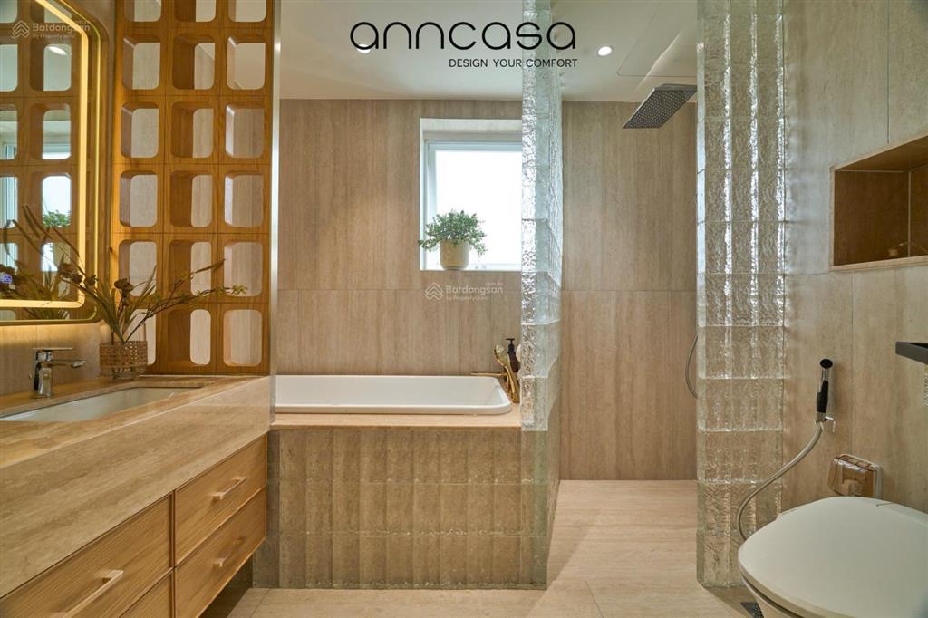 Bán riverside residence, block c, lầu cao  view trực diện sông. nhà mới 100% nội thất siêu xịn sò