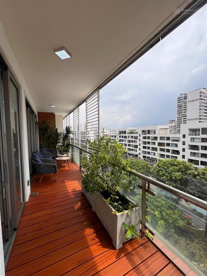 Cần bán căn hộ garden plaza 2 phú mỹ hưng  q7 dt 148m2. view kênh đào. giá 19.5 tỷ,  0938 880 ***