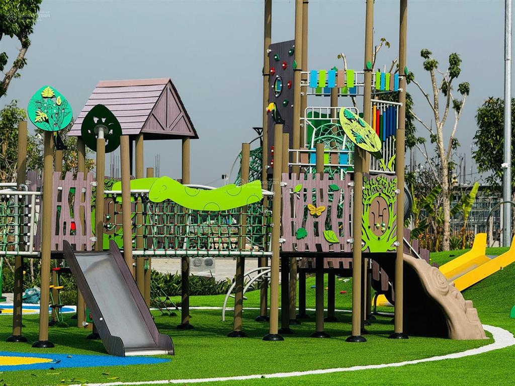 Siêu hiếm! duy nhất 1 căn thiên nga 8 kề ubnd tây ninh mới, ôm trọn hồ 8ha. chốt ngay