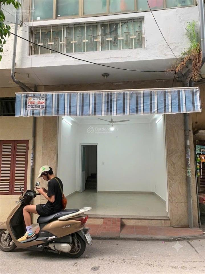 Cho thuê cửa hàng nguyên căn 4 tầng giữa chợ quan thổ 1, tôn đức thắng