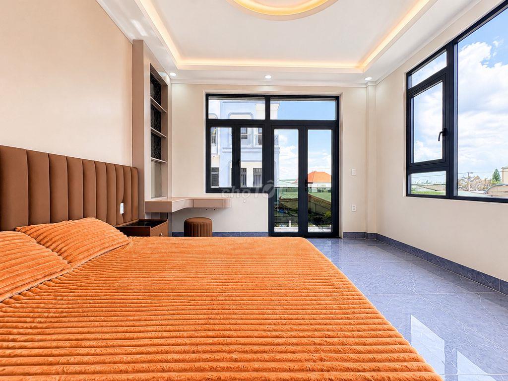 BÁN NHÀ 2 MẶT TIỀN ÔM TRỌN CÔNG VIÊN 1.000M² – GIÁ 7,3 TỶ