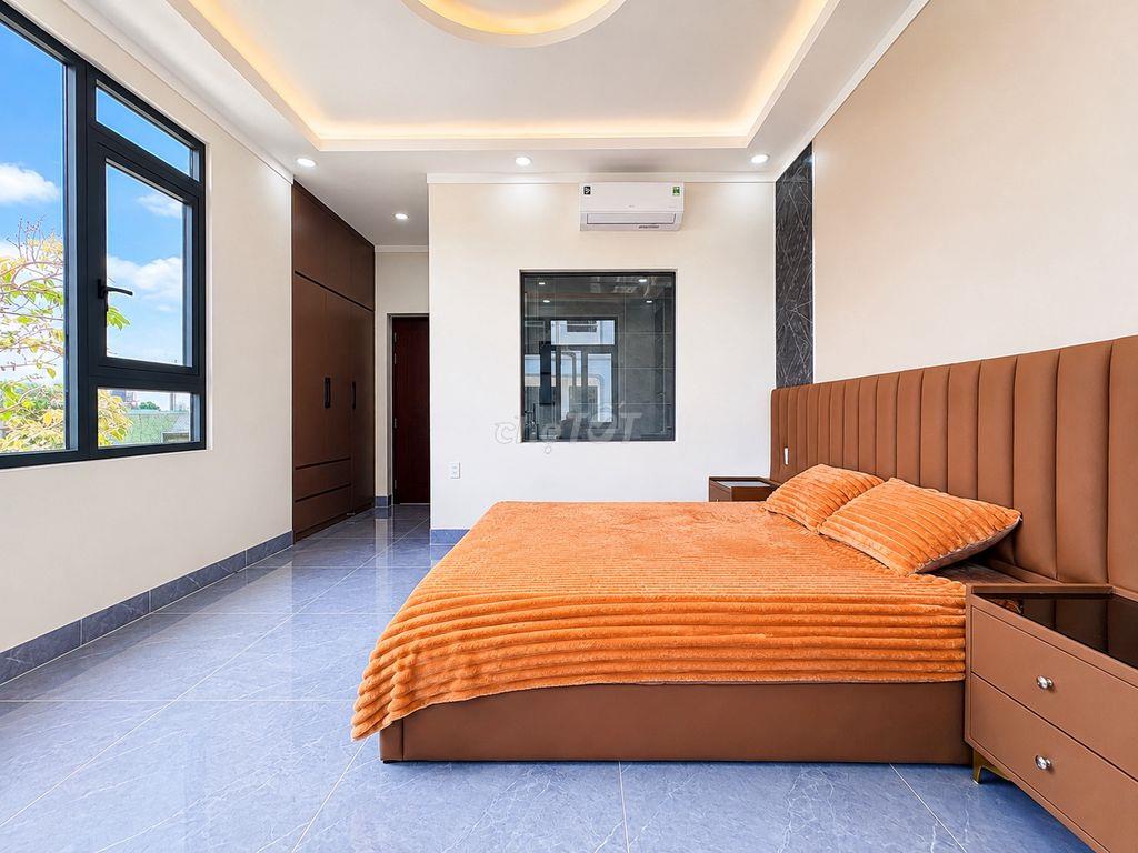BÁN NHÀ 2 MẶT TIỀN ÔM TRỌN CÔNG VIÊN 1.000M² – GIÁ 7,3 TỶ